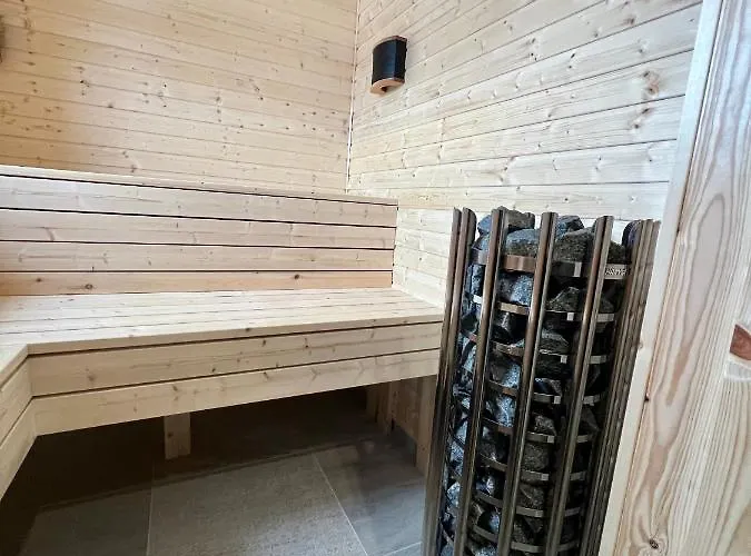 Lomnica Vysoke Tatry * Vel'ka Lomnica